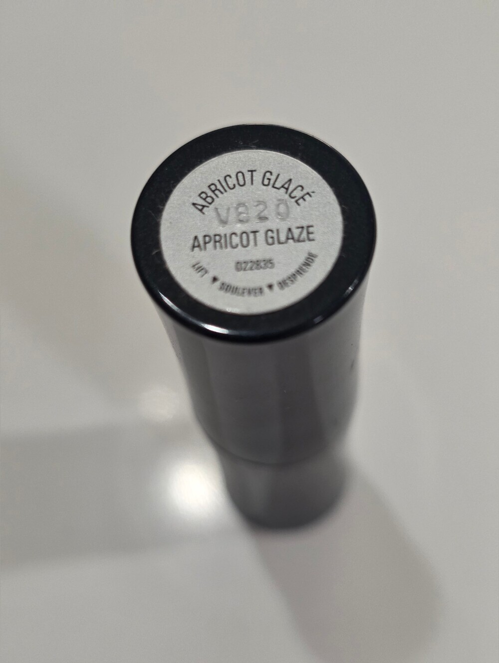 Mary Kay Apricot Glaze Lipstick Discontinued - Picture 6 of 6